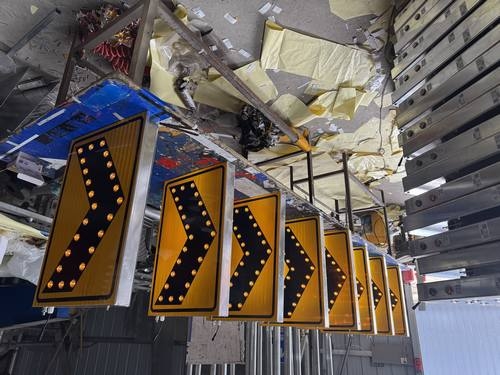 通化太阳能交通标牌的核心部件是电池,电池多久